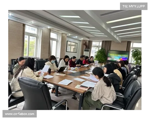 龙泉市教师教学风采展示：小学数学骨干教师活动吸引300人参与